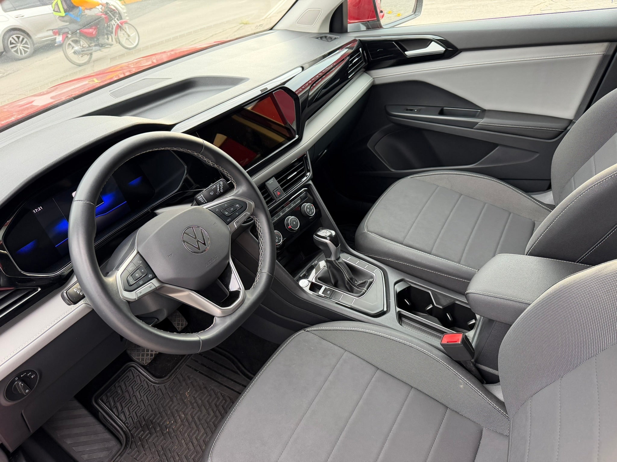 2024 Volkswagen Taos COMFORTLINE, L4, 1.4T, 150 CP, 5 PUERTAS, AUT