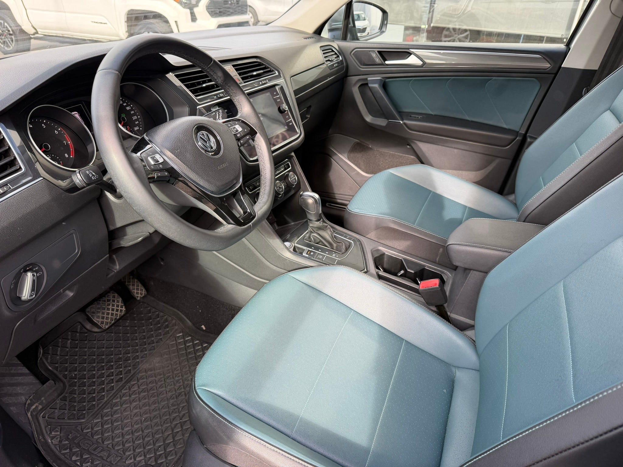 2020 Volkswagen Tiguan COMFORTLINE, L4, 1.4T, 150 CP, 5 PUERTAS, AUT
