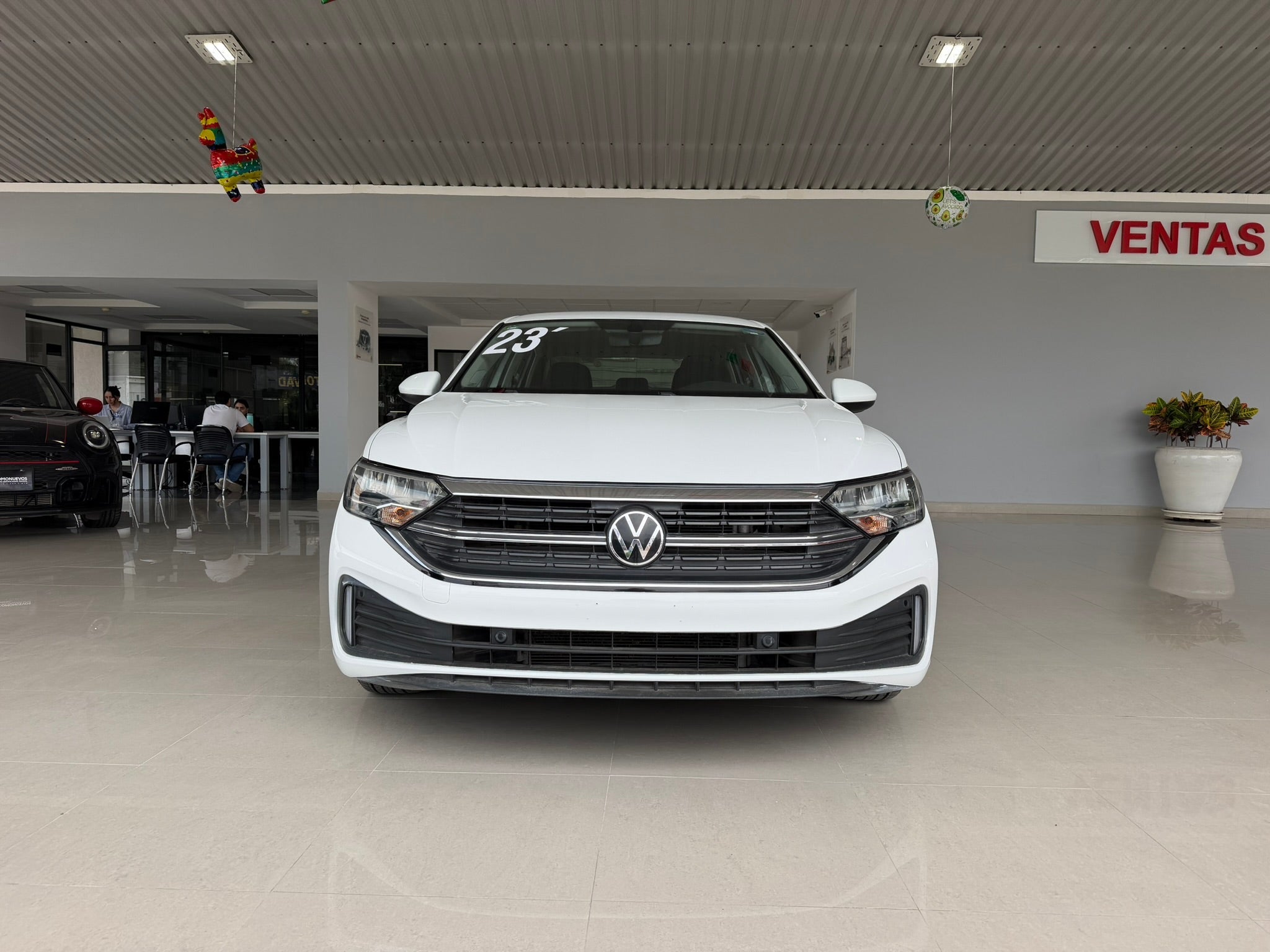 2023 Volkswagen Jetta COMFORTLINE L4 1.4T 150 CP 4 PUERTAS AUT BA AA
