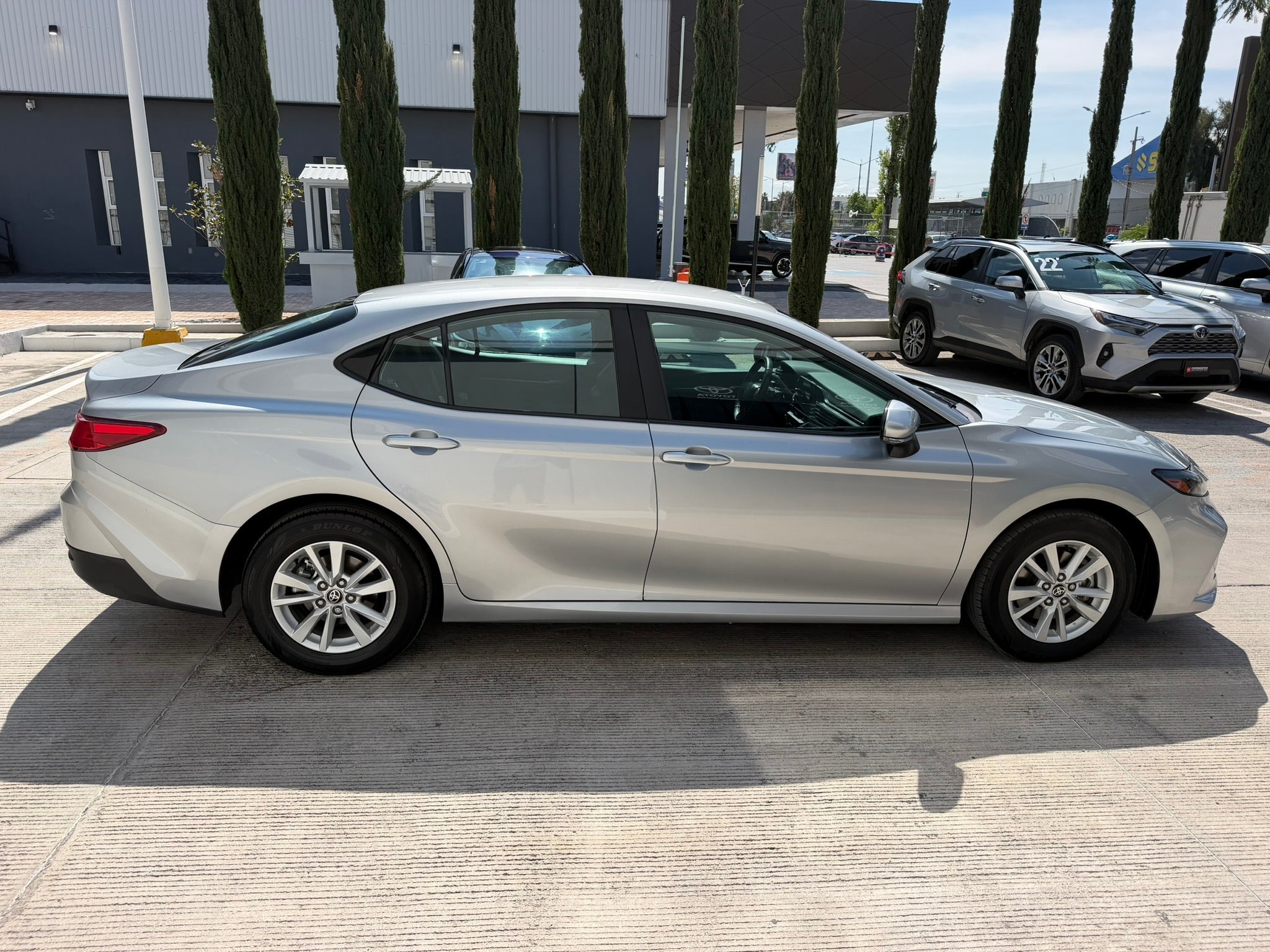 2025 Toyota Camry HEV LEV, L4, 2.5L, 184 CP, 4 PUERTAS, AUT
