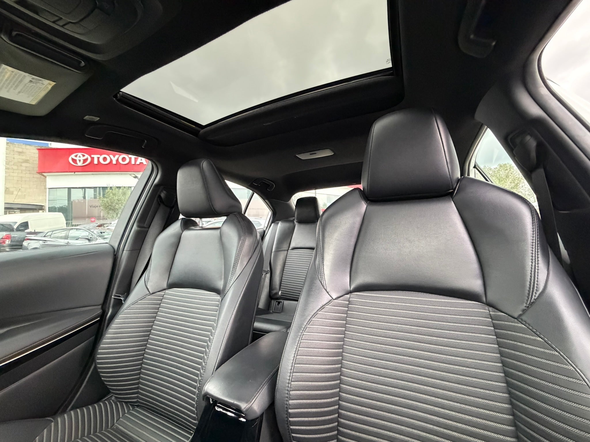2024 Toyota Corolla SE, L4, 2.0L, 168 CP, 4 PUERTAS, AUT