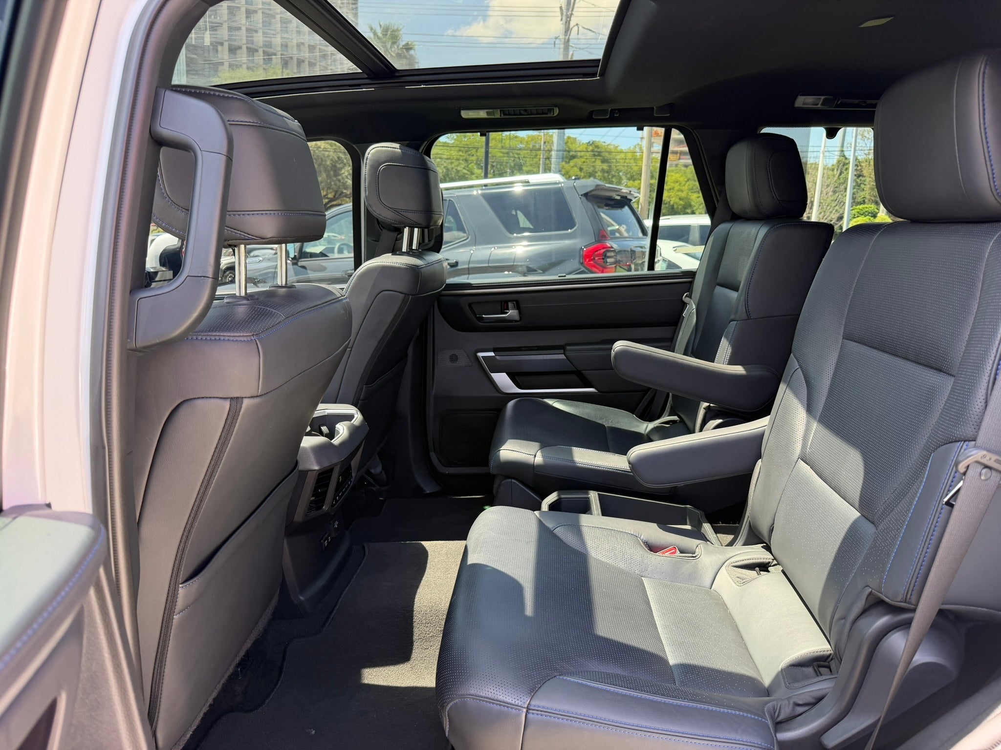 2024 Toyota Sequoia PLATINUM, 6V, 3.4L, 437 CP, AUT, HIBRIDO