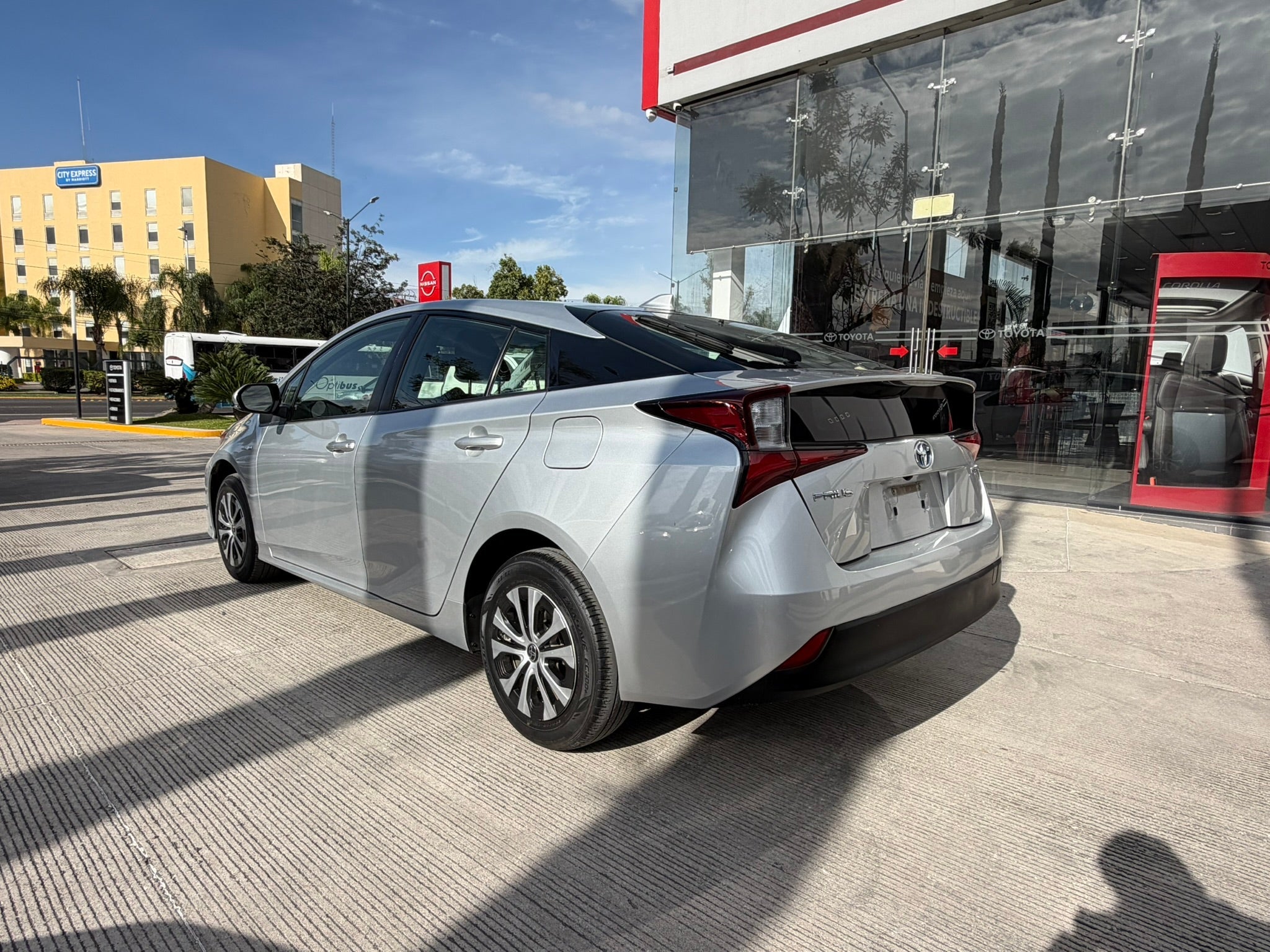 2022 Toyota Prius BASE, L4, 1.8L, 96 CP, 5 PUERTAS, AUT, HIBRIDO