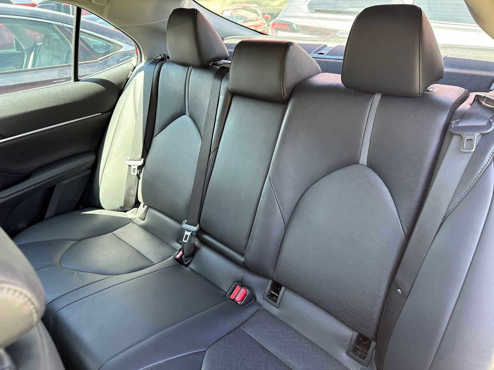 2022 Toyota Camry XLE, L4, 2.5L, 178 CP, 4 PUERTAS, AUT, NAVI, HIBRIDO