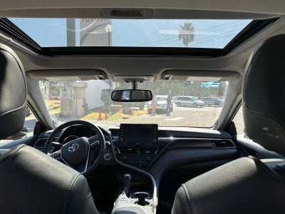 2022 Toyota Camry XLE, L4, 2.5L, 178 CP, 4 PUERTAS, AUT, NAVI, HIBRIDO