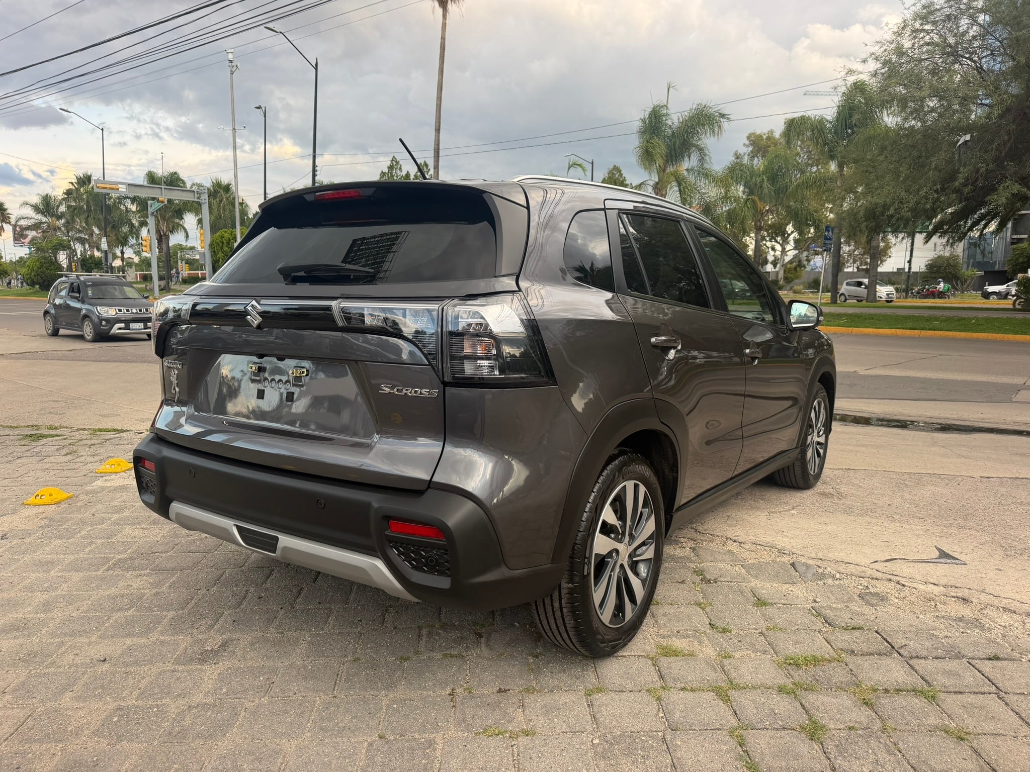 2024 SUZUKI S-Cross BOOSTERJET GLX, 1.4L, 138 HP, 4 CIL, A/T, 5 PUERTAS